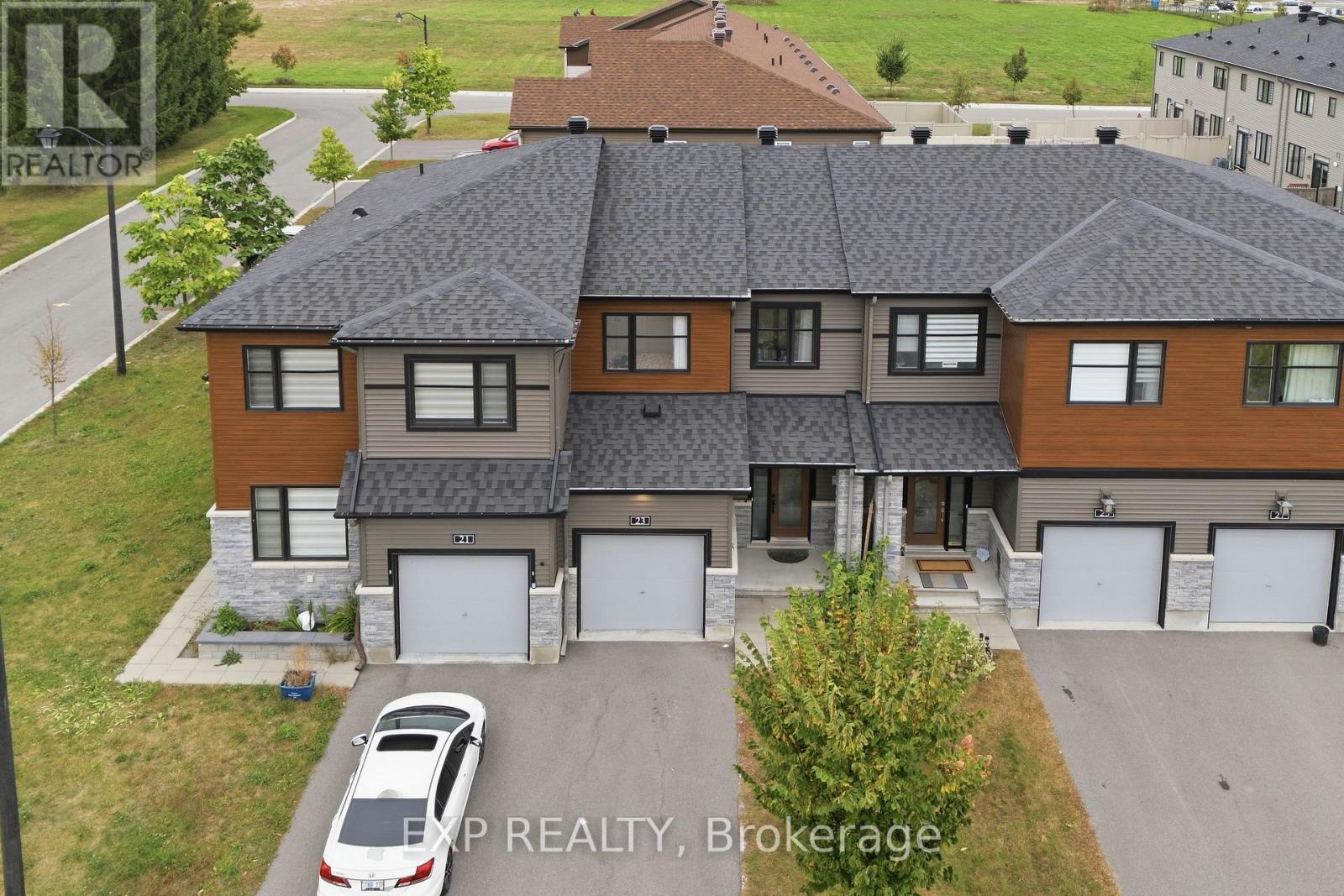 23 Finglas Court, Ottawa, Ontario  K2J 6Y6 - Photo 3 - X13843112