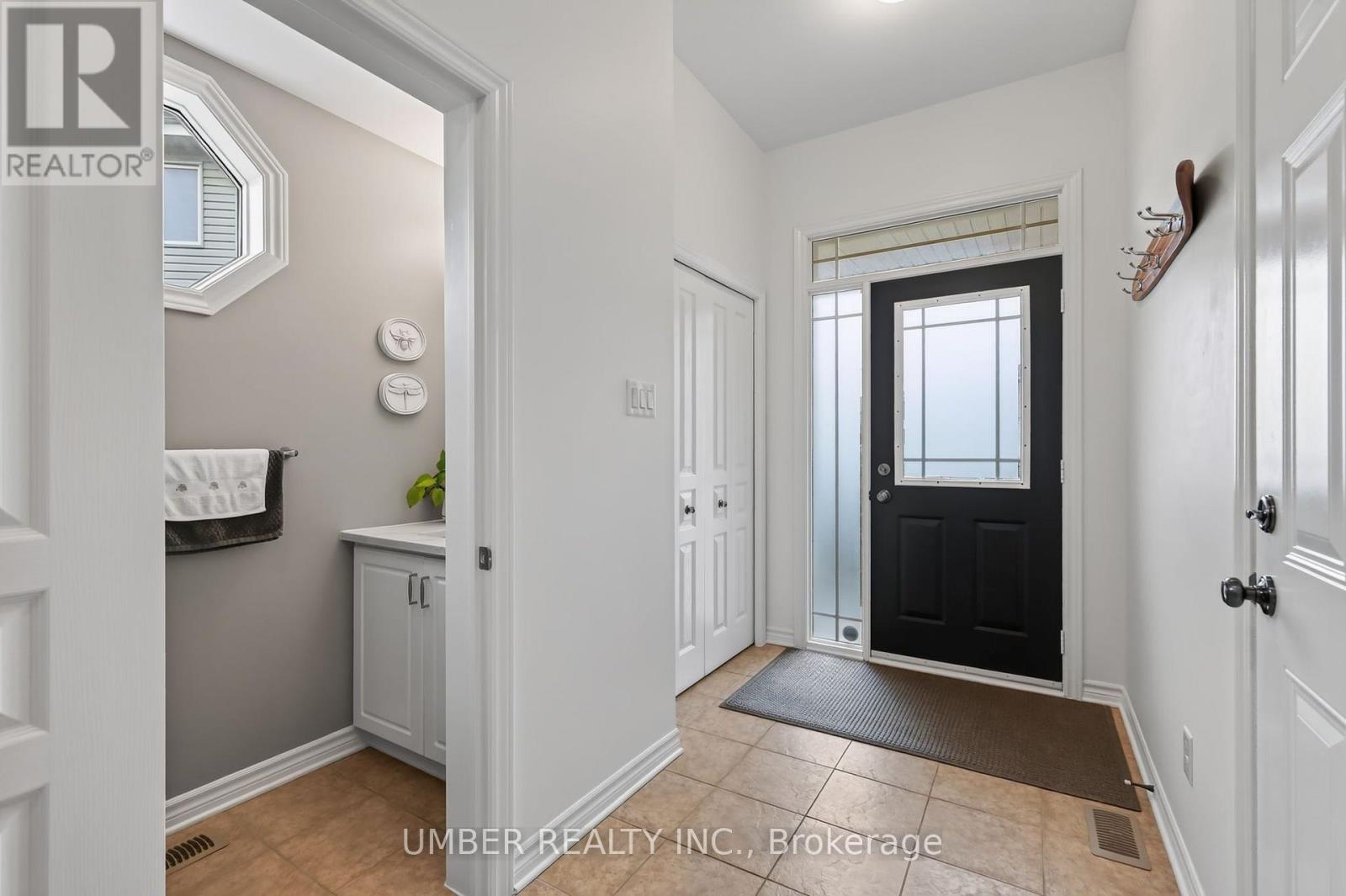 136 Windance Crescent, Ottawa, Ontario  K2W 0A7 - Photo 3 - X13843168