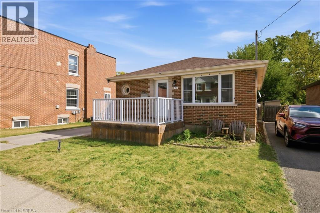 146 Superior Street, Brantford, Ontario  N3S 2L4 - Photo 3 - 40866278