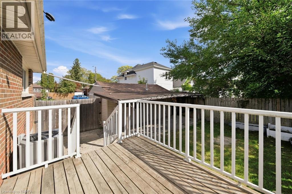 146 Superior Street, Brantford, Ontario  N3S 2L4 - Photo 30 - 40866278