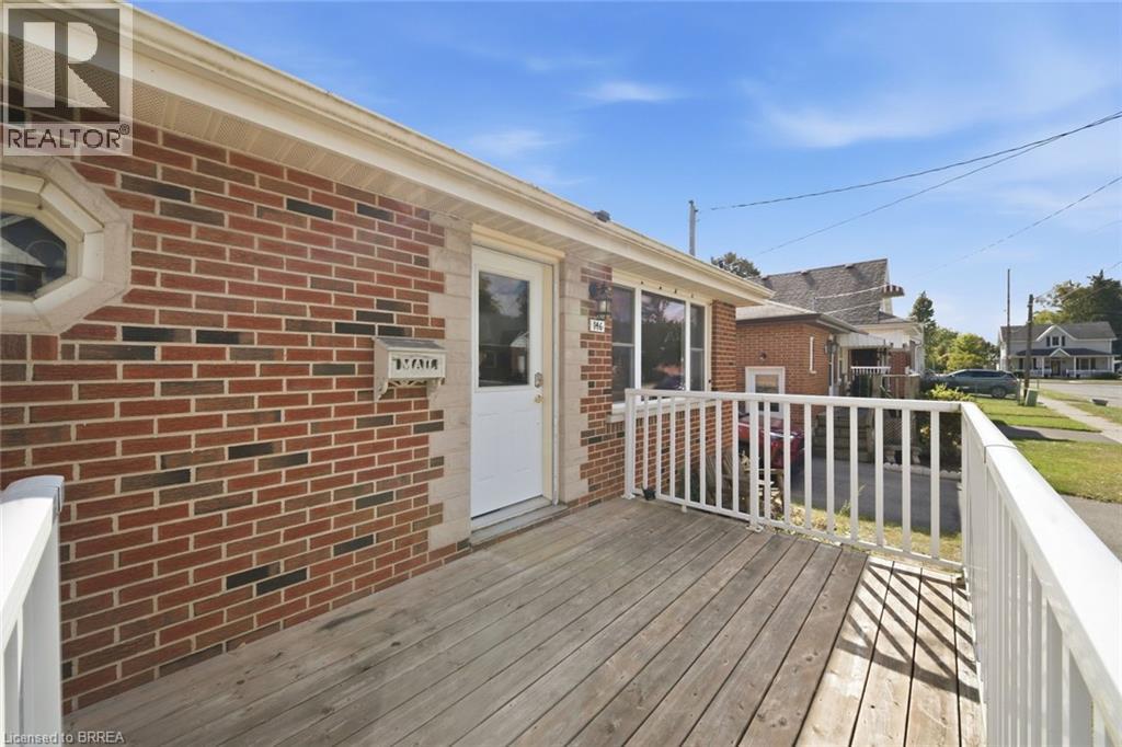 146 Superior Street, Brantford, Ontario  N3S 2L4 - Photo 5 - 40866278