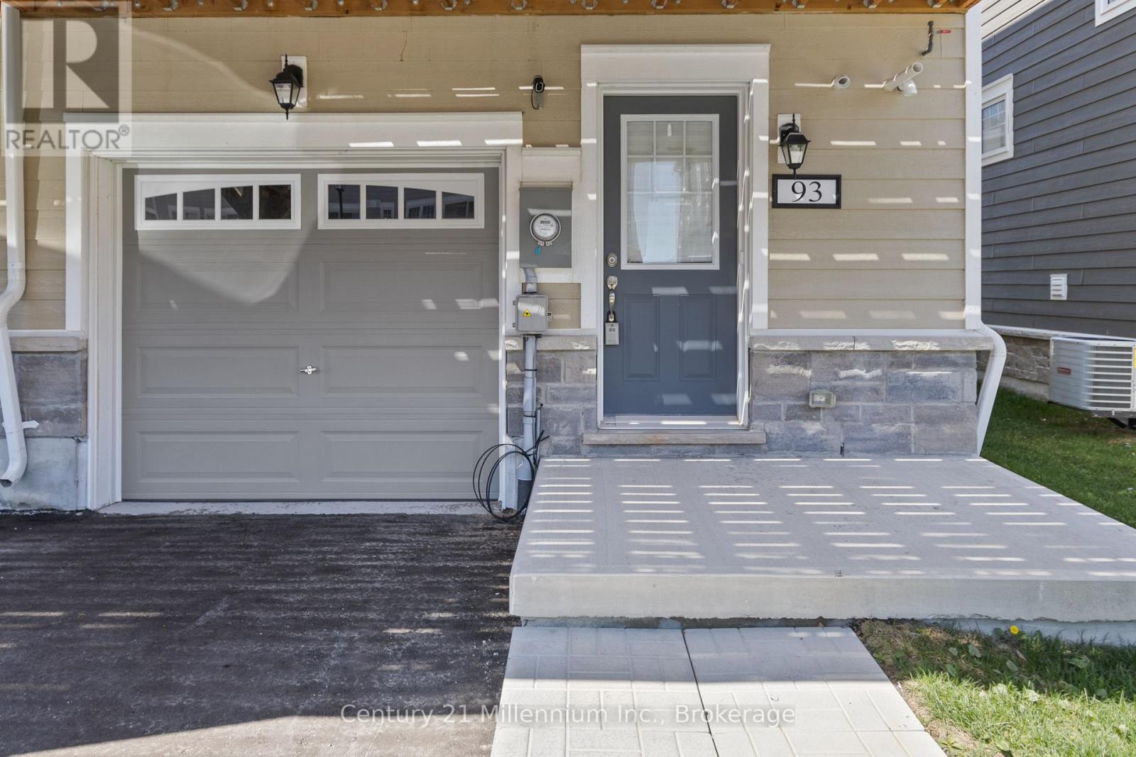 93 Surf Drive, Wasaga Beach, Ontario  L9Z 0L2 - Photo 4 - S13843032
