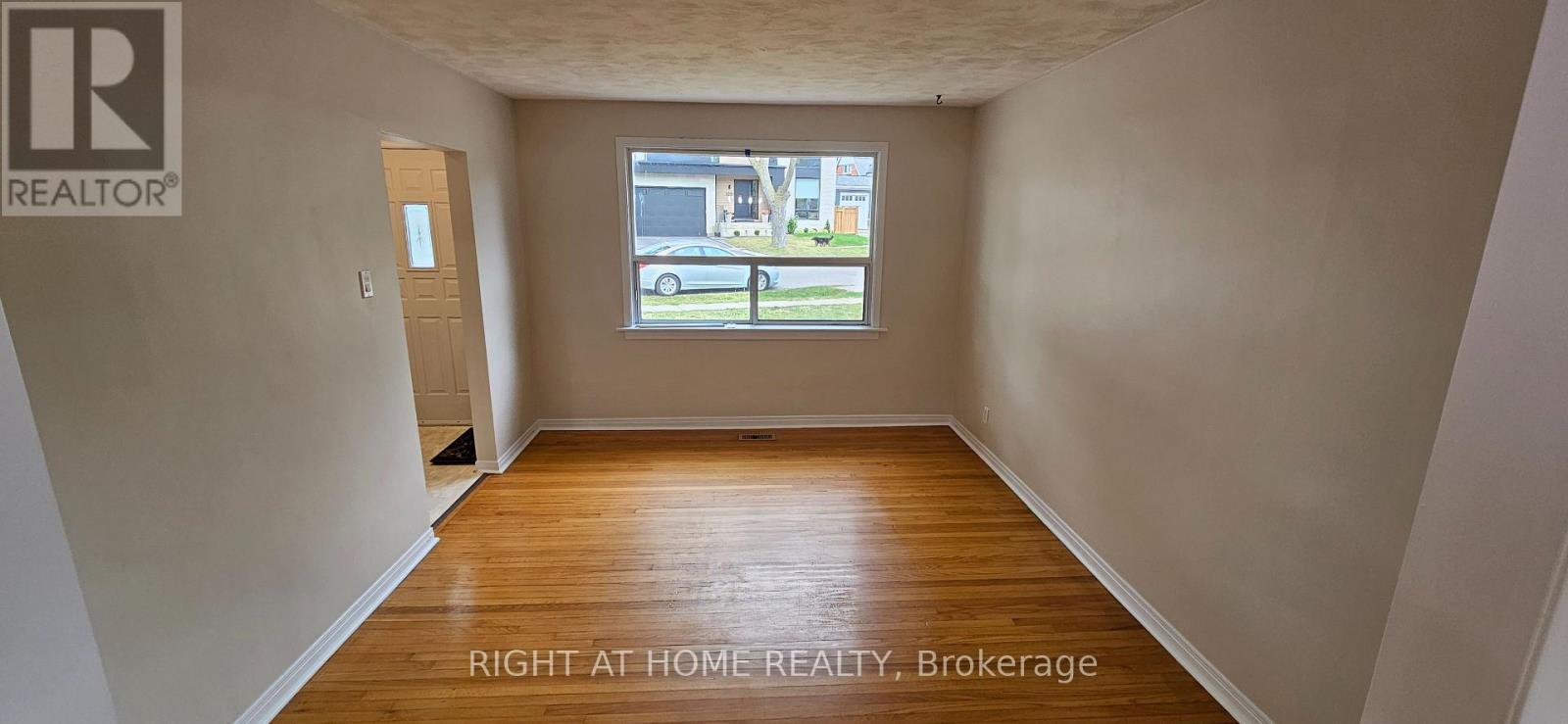 Main - 130 Prince Charles Drive, Oakville, Ontario  L6K 2C9 - Photo 3 - W13839160