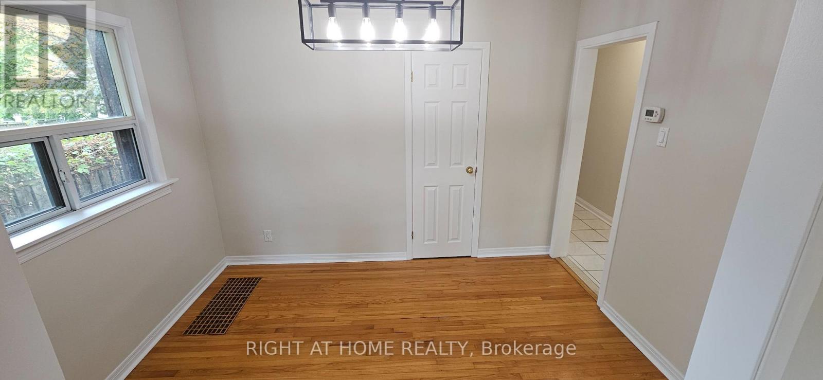 Main - 130 Prince Charles Drive, Oakville, Ontario  L6K 2C9 - Photo 5 - W13839160