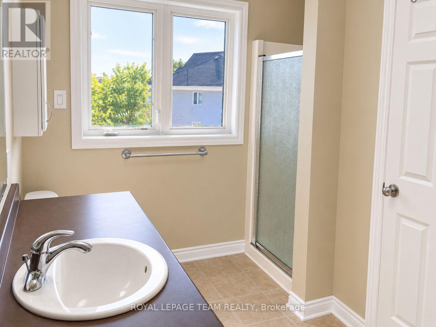 133 Forestbrook Street, Ottawa, Ontario  K2K 0A8 - Photo 10 - X13842984