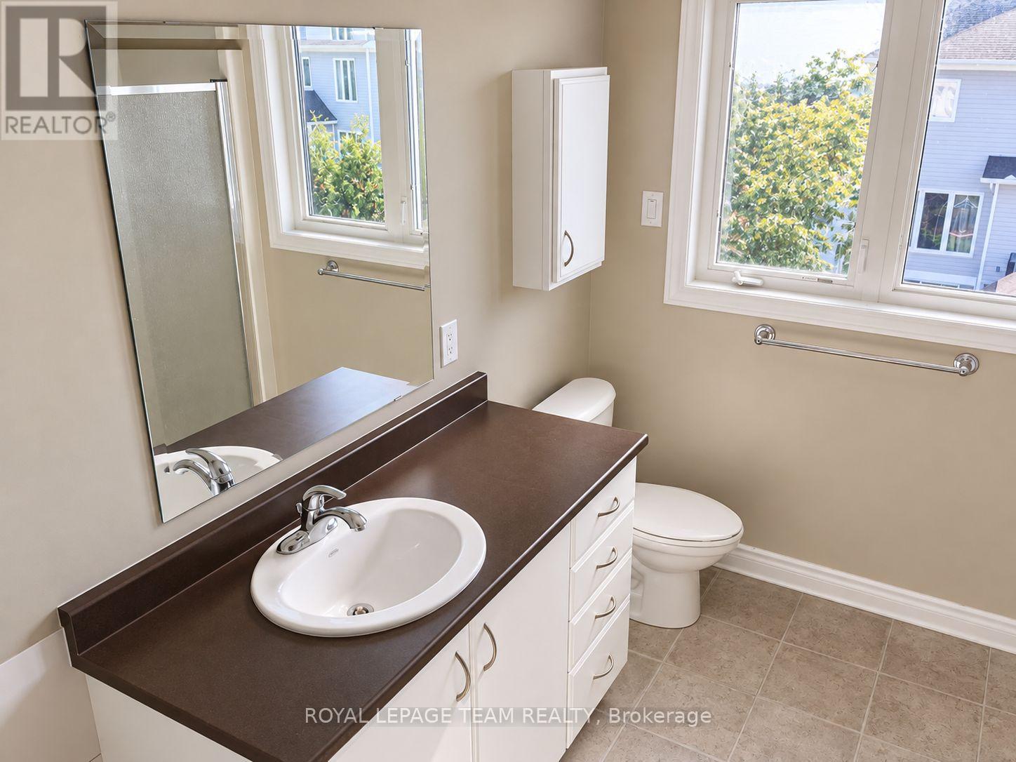 133 Forestbrook Street, Ottawa, Ontario  K2K 0A8 - Photo 9 - X13842984
