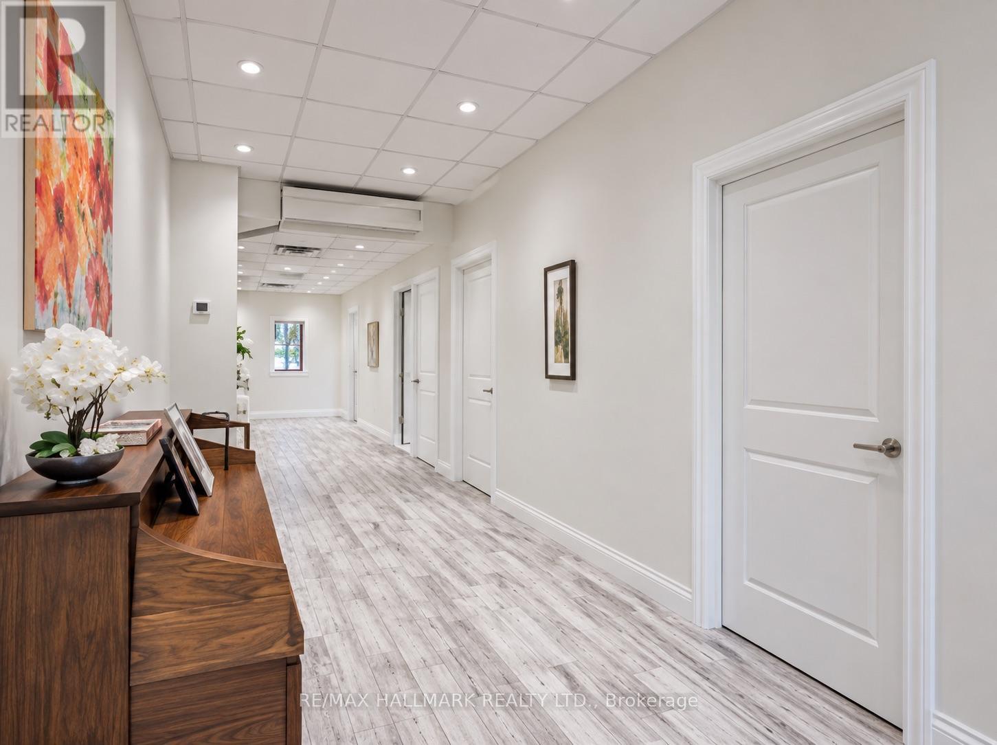 1248 Yonge Street, Toronto, Ontario  M4T 1W5 - Photo 3 - C13843016