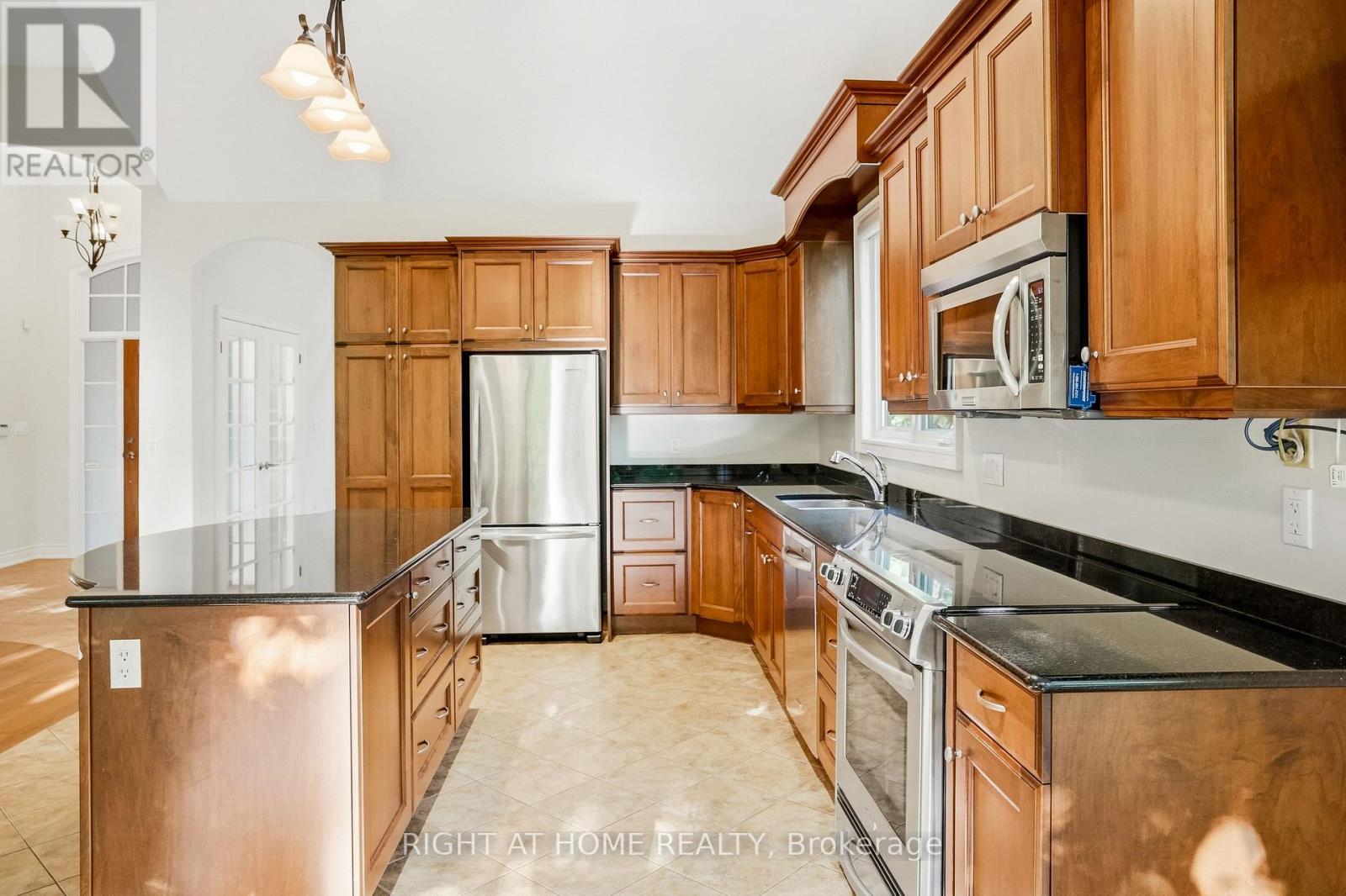 2206 Four Mile Creek Road, Niagara-On-The-Lake, Ontario  L0S 1J0 - Photo 16 - X13830582
