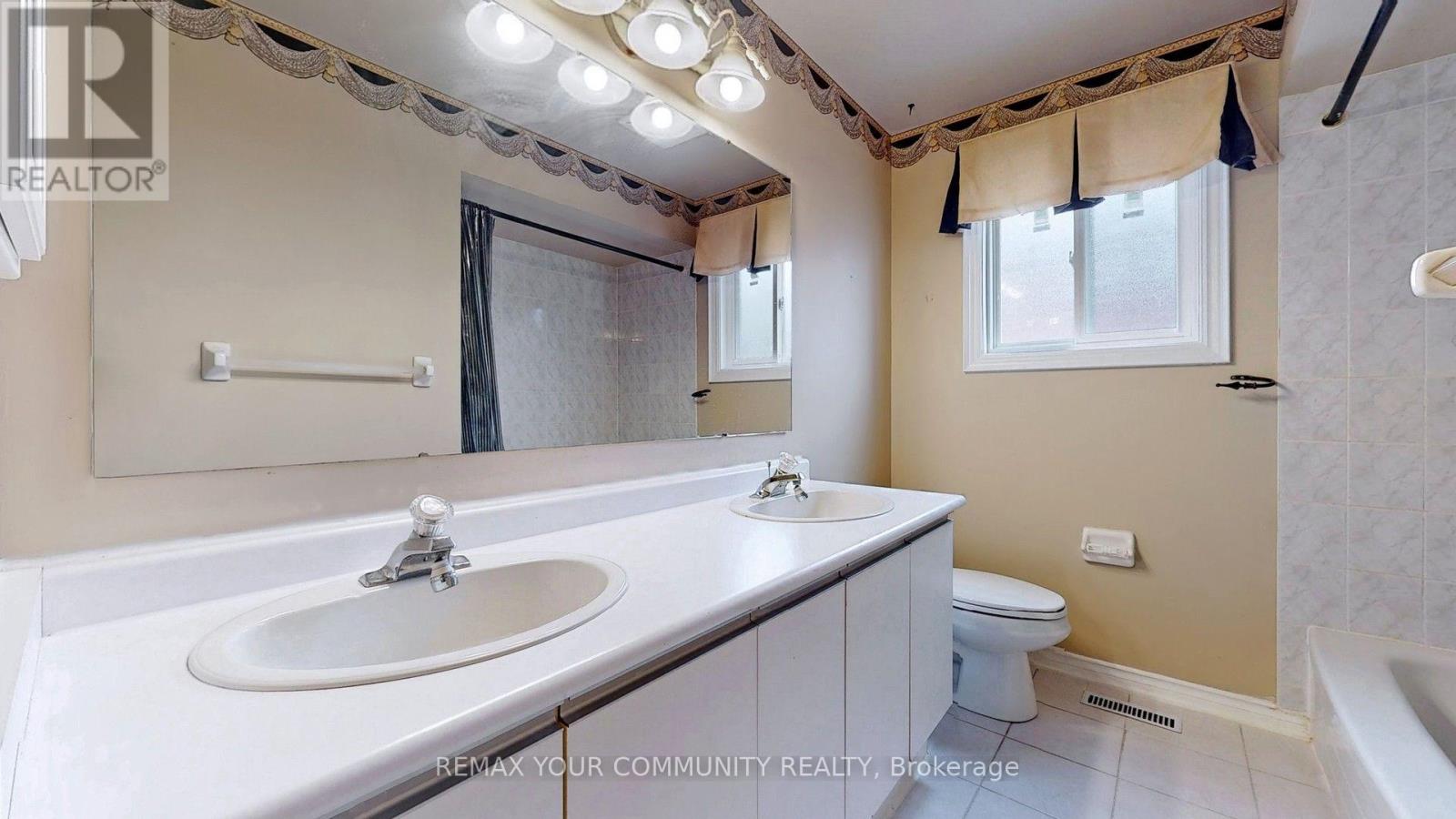 20 Rolling Acres Drive, Whitby, Ontario  L1R 2A1 - Photo 25 - E13843050
