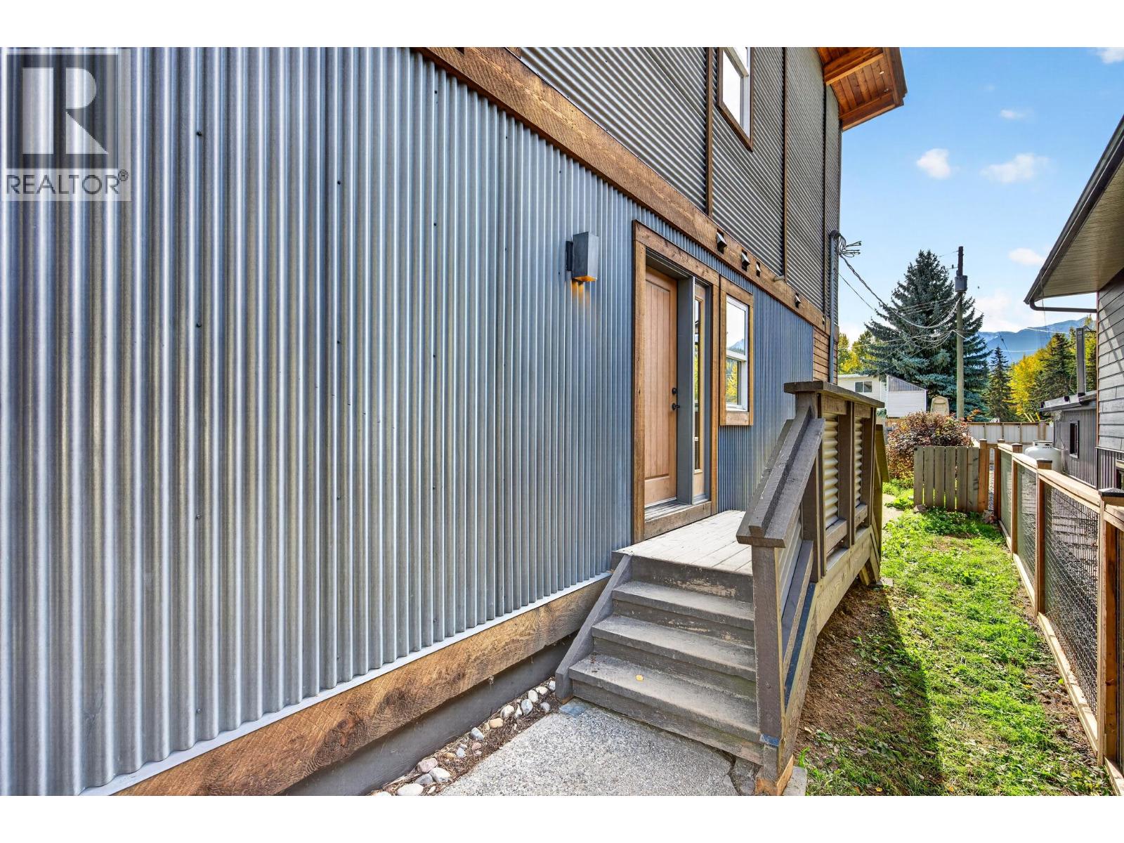 504 A 10th Street S, Golden, British Columbia  V0A 1H0 - Photo 48 - 10398473