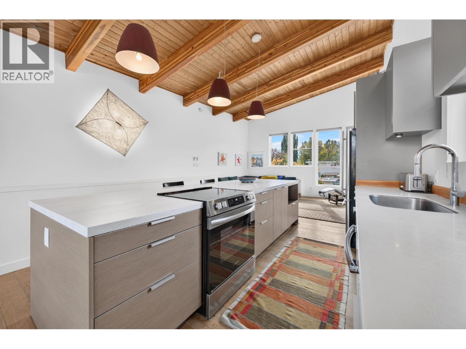 504 A 10th Street S, Golden, British Columbia  V0A 1H0 - Photo 6 - 10398473