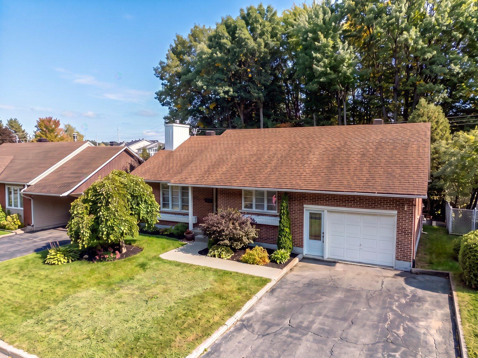 2360 Rue des Cèdres Sorel-Tracy Quebec Canada J3R5G9 2