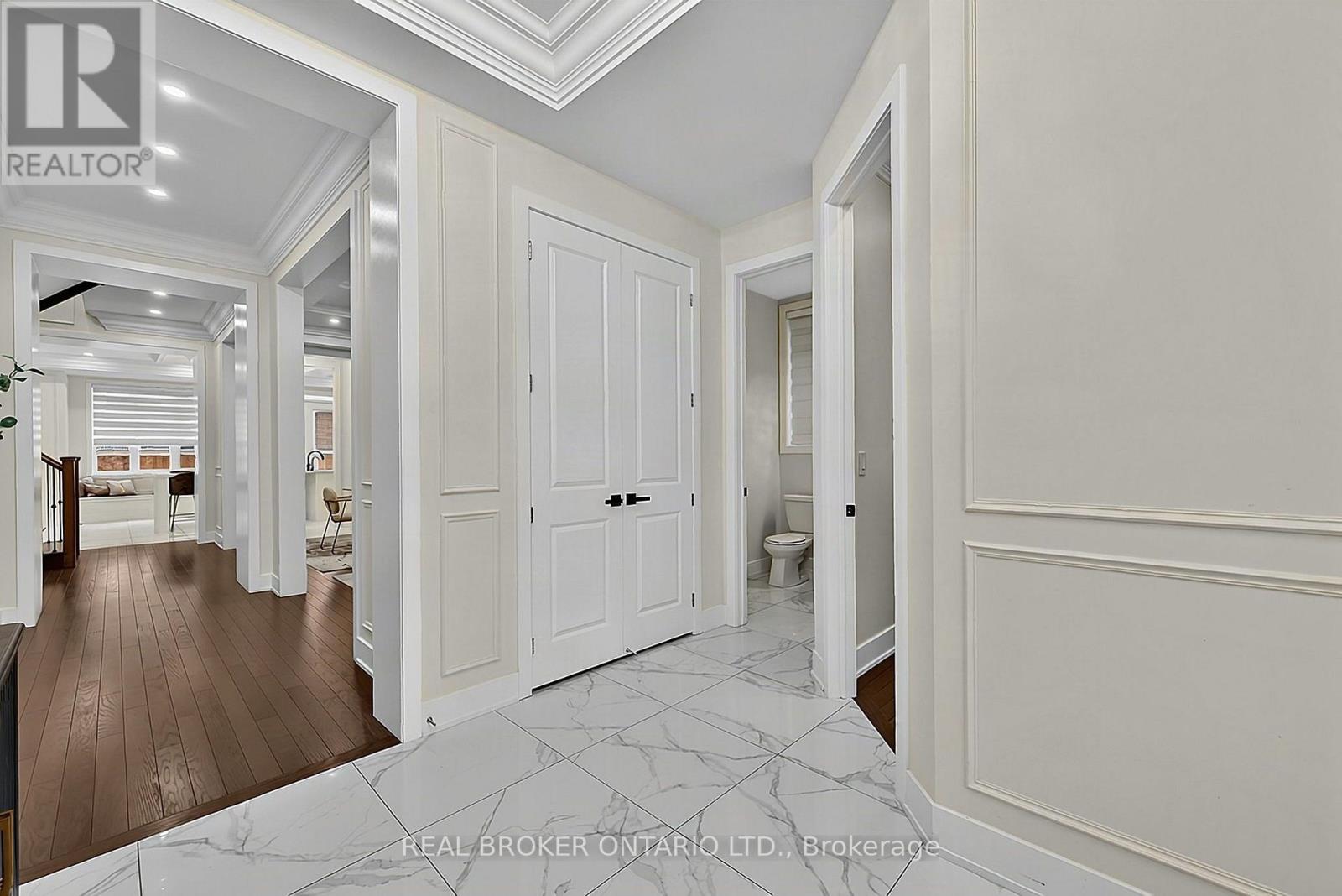 23 Marlene Johnston Drive, East Gwillimbury, Ontario  L9N 0W7 - Photo 3 - N13843064