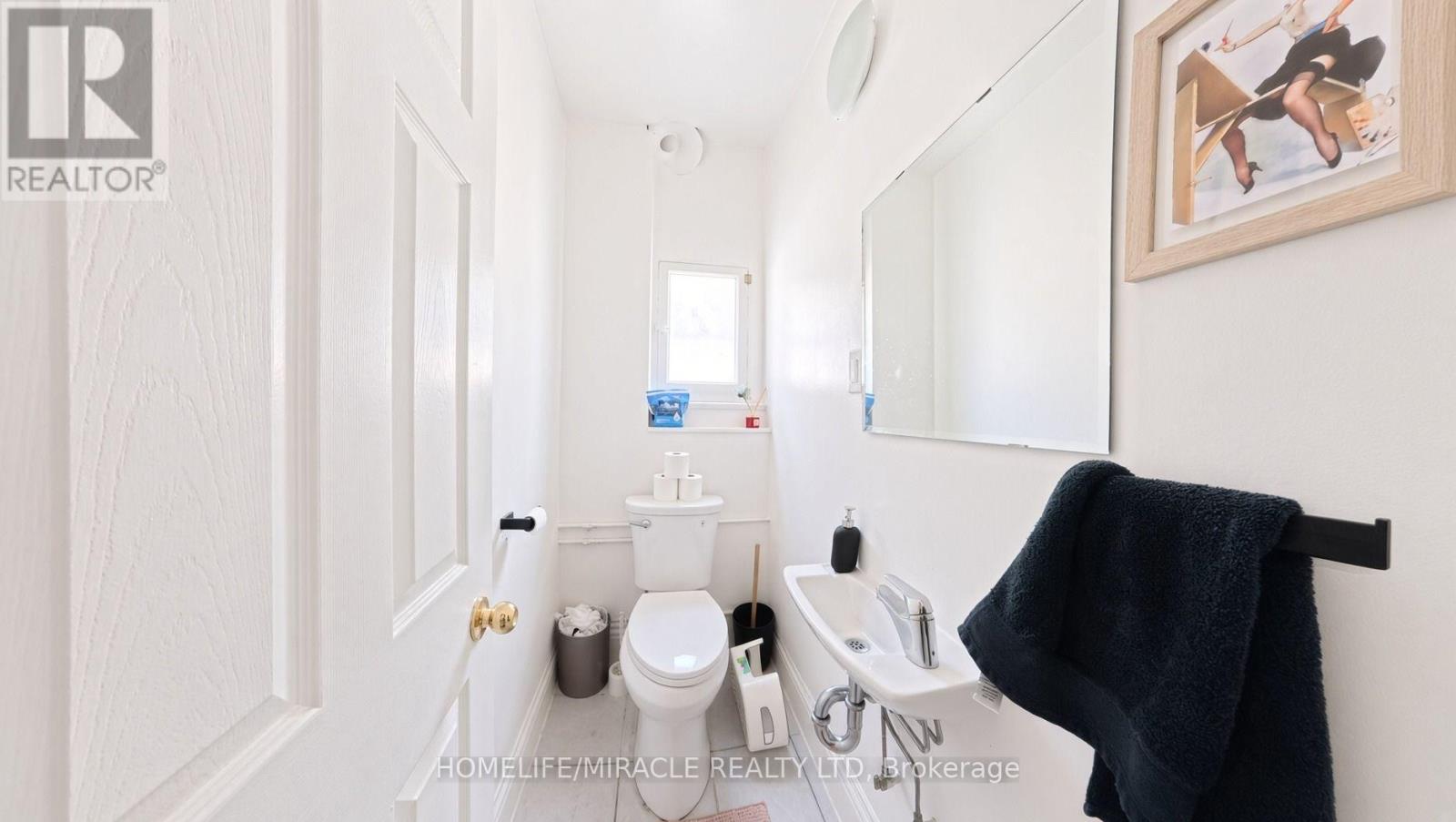 121 Medland Street, Toronto, Ontario  M6P 2N4 - Photo 20 - W13615228