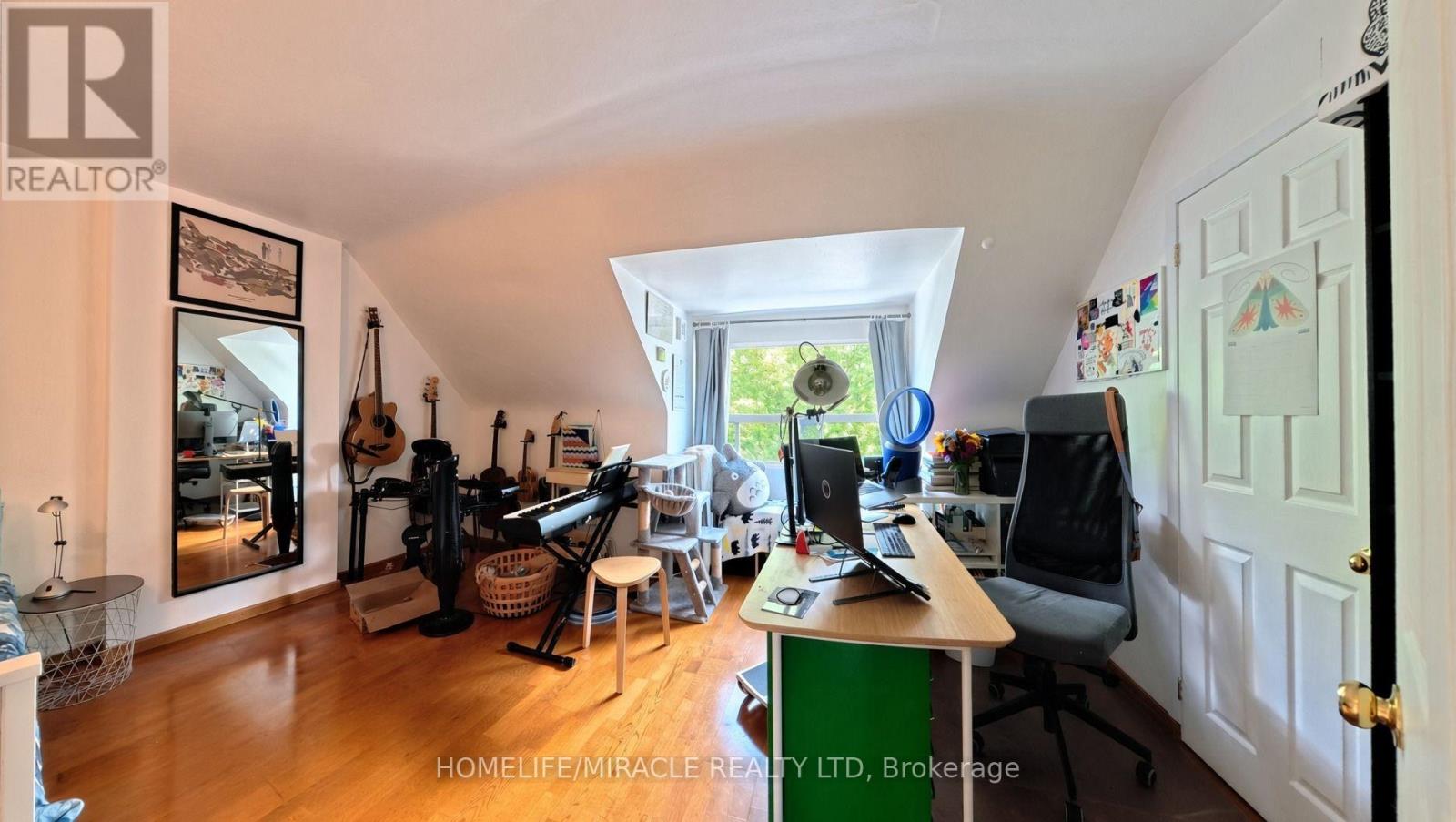 121 Medland Street, Toronto, Ontario  M6P 2N4 - Photo 17 - W13615228