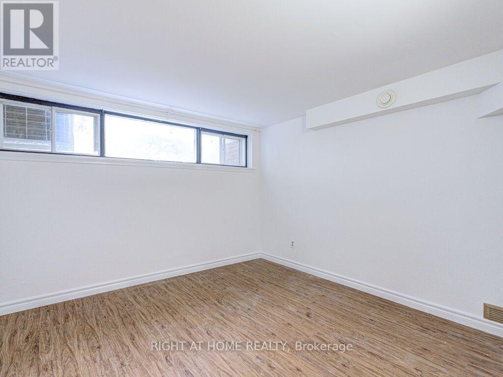 341 Rathburn Road, Toronto, Ontario  M9B 2L9 - Photo 15 - W13843042