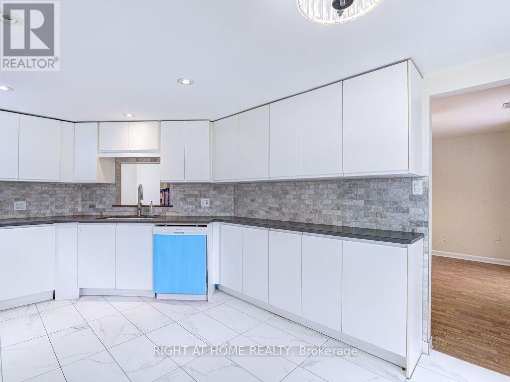 341 Rathburn Road, Toronto, Ontario  M9B 2L9 - Photo 25 - W13843042