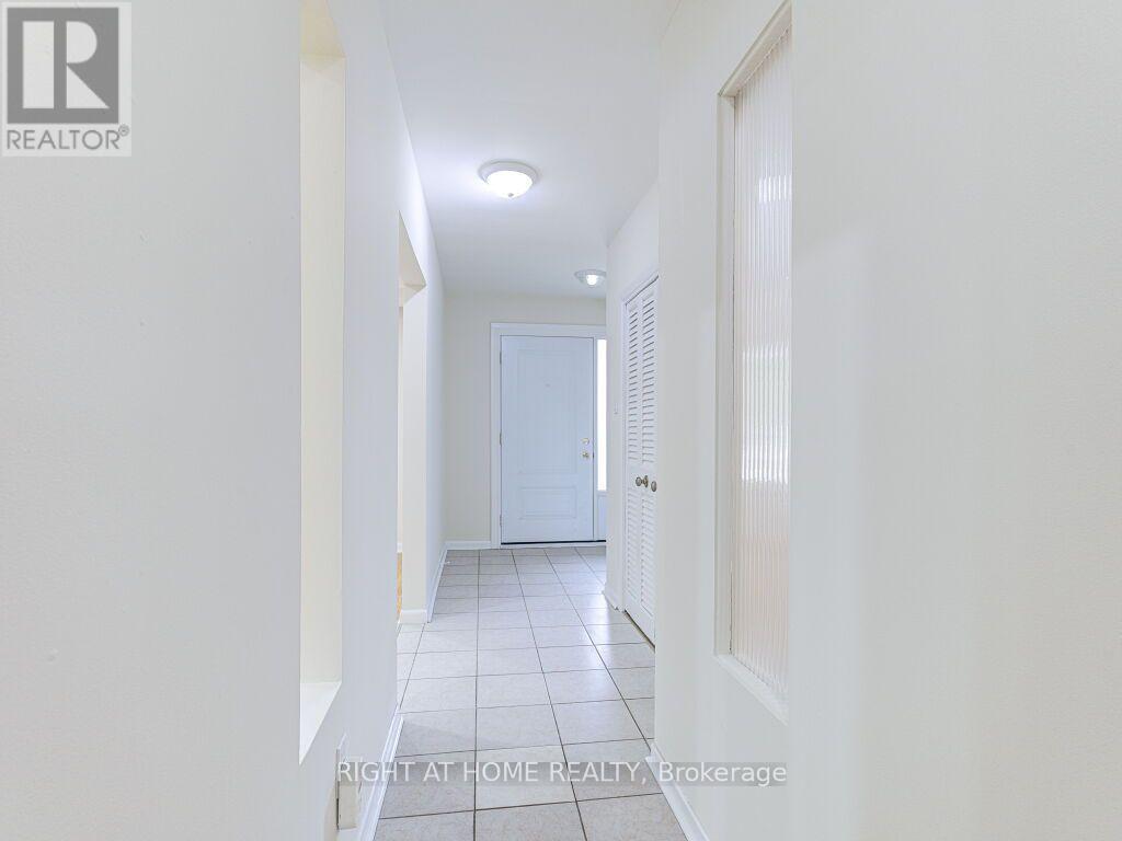 341 Rathburn Road, Toronto, Ontario  M9B 2L9 - Photo 6 - W13843042