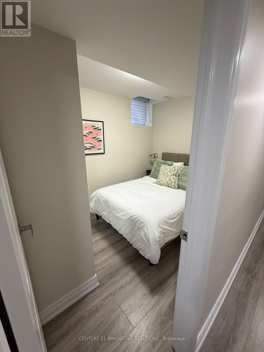 1544 Leger Way, Milton, Ontario  L9E 1H4 - Photo 13 - W13843074