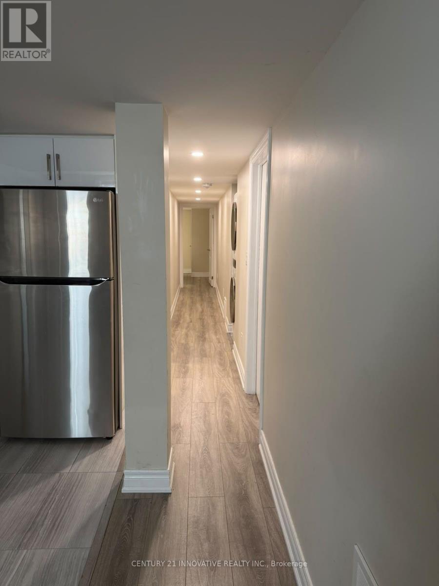 1544 Leger Way, Milton, Ontario  L9E 1H4 - Photo 8 - W13843074