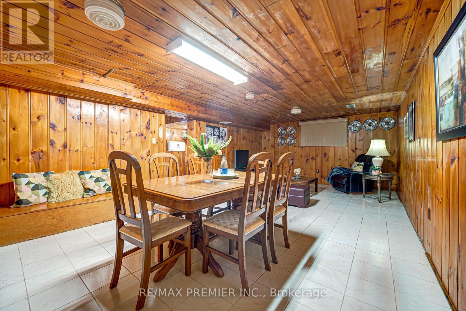 240 Calvington Street, Toronto (Downsview-Roding-Cfb), Ontario  M3M 2N4 - Photo 38 - W13843122