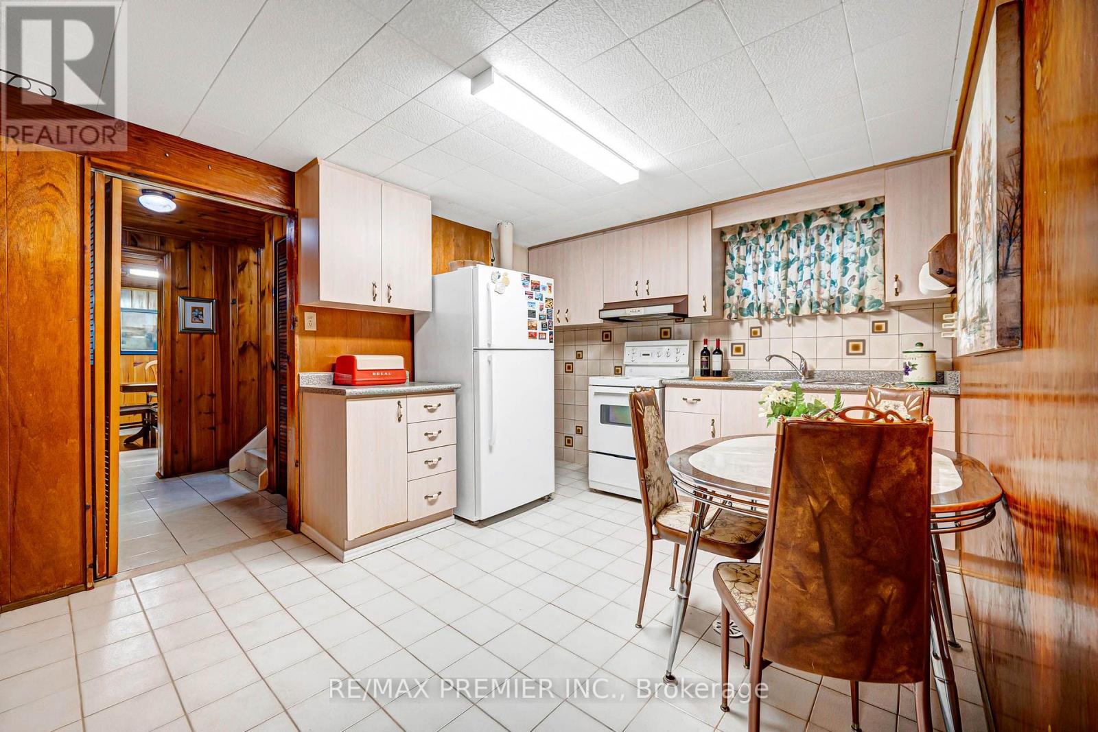 240 Calvington Street, Toronto (Downsview-Roding-Cfb), Ontario  M3M 2N4 - Photo 42 - W13843122