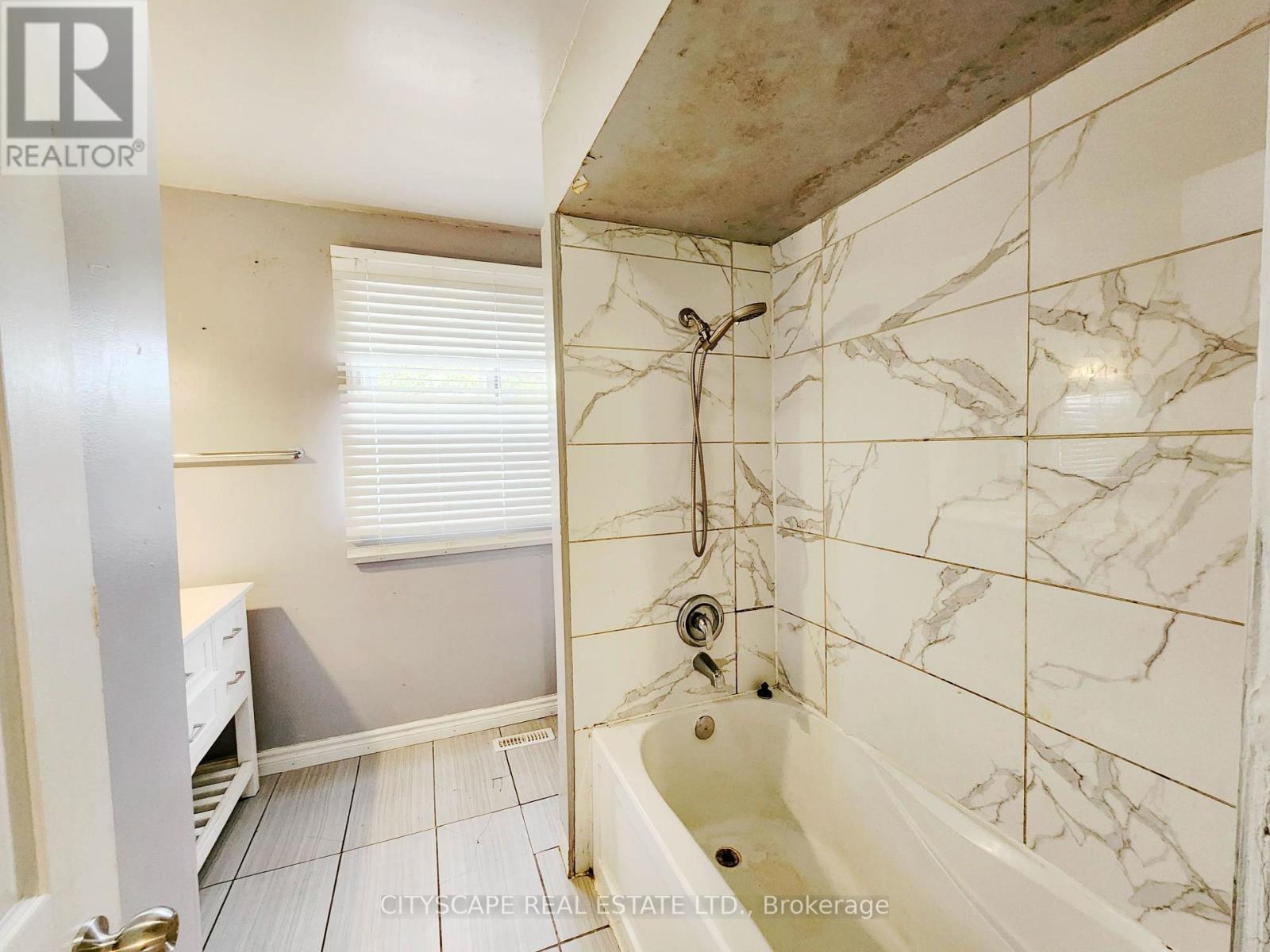 25 - 25 Baronwood Court, Brampton, Ontario  L6V 3H6 - Photo 25 - W13843186