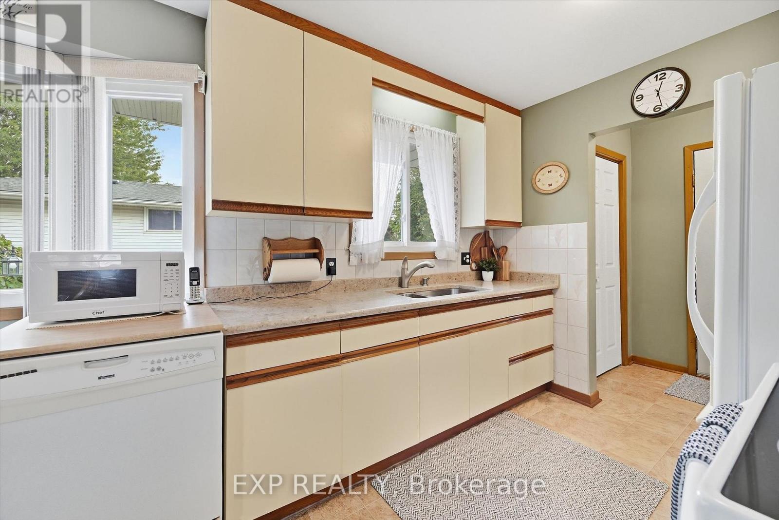 6495 Bracken Street, Niagara Falls, Ontario  L2E 5J5 - Photo 12 - X13842998