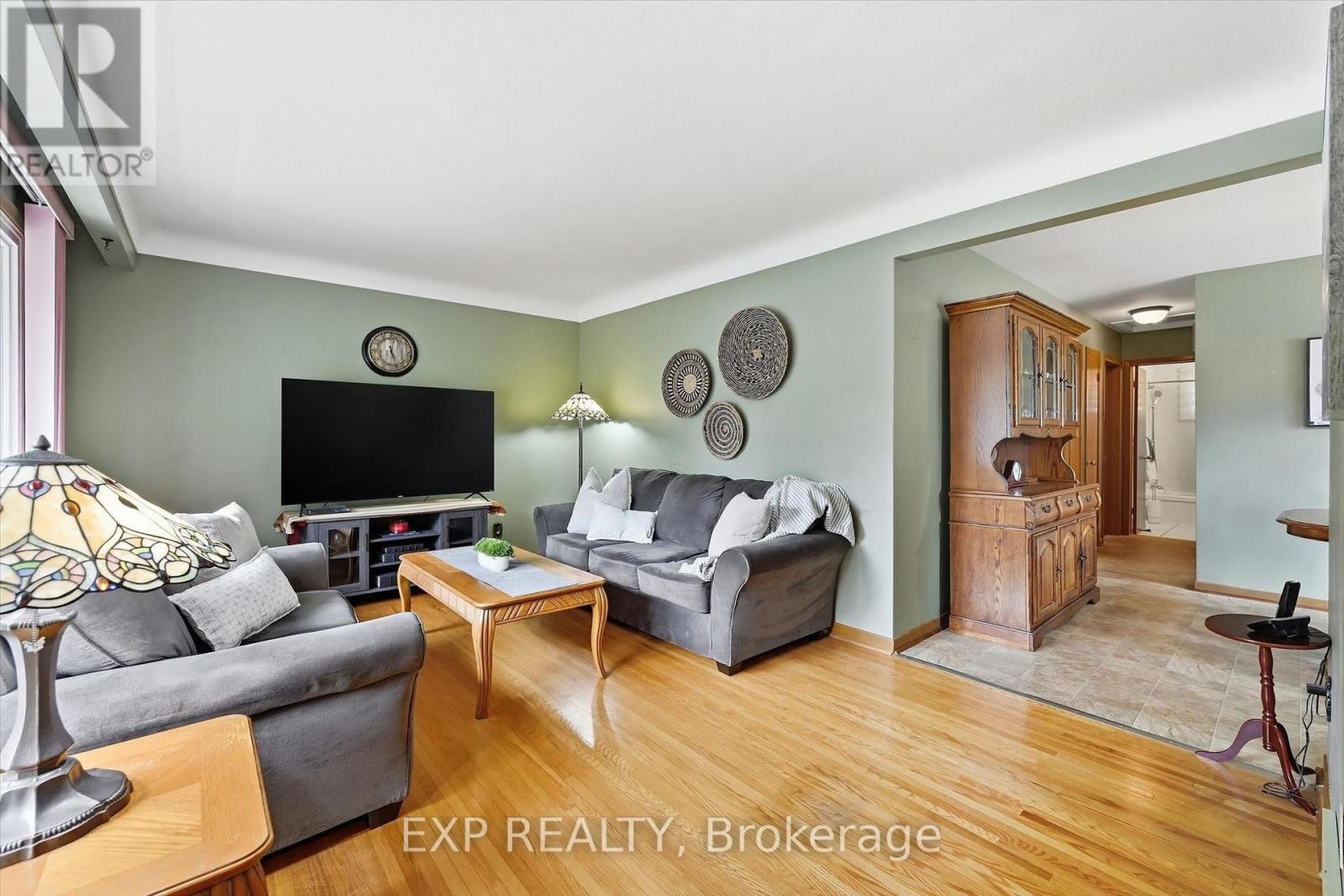6495 Bracken Street, Niagara Falls, Ontario  L2E 5J5 - Photo 6 - X13842998
