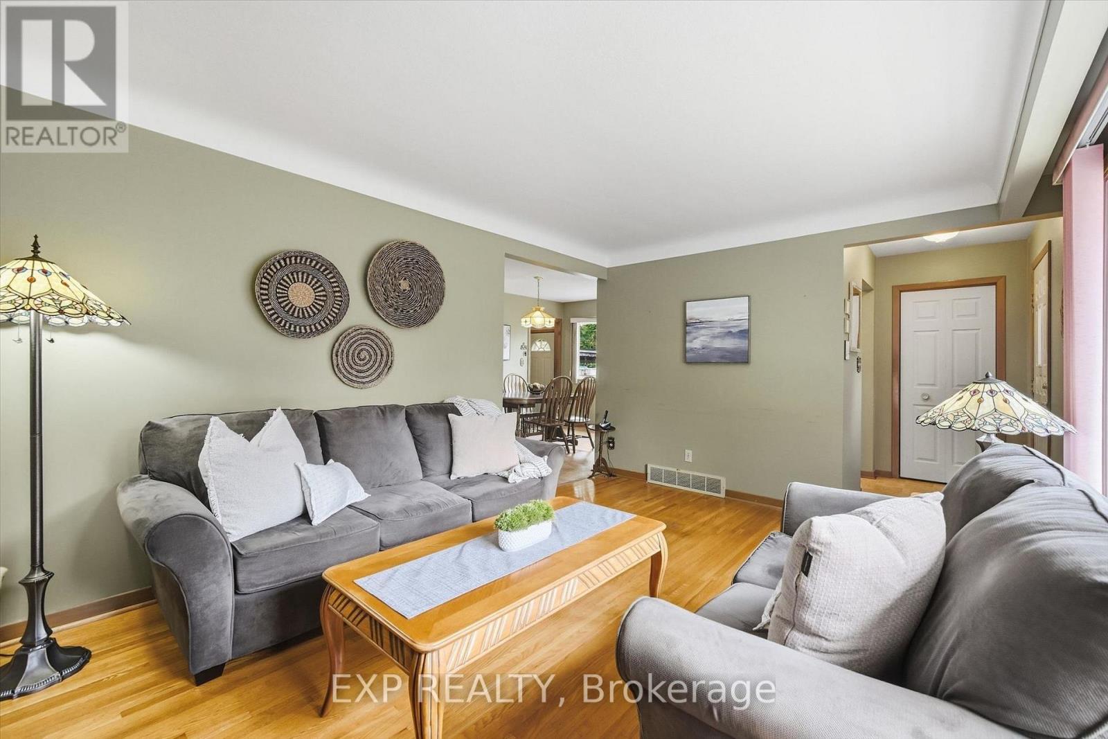 6495 Bracken Street, Niagara Falls, Ontario  L2E 5J5 - Photo 8 - X13842998