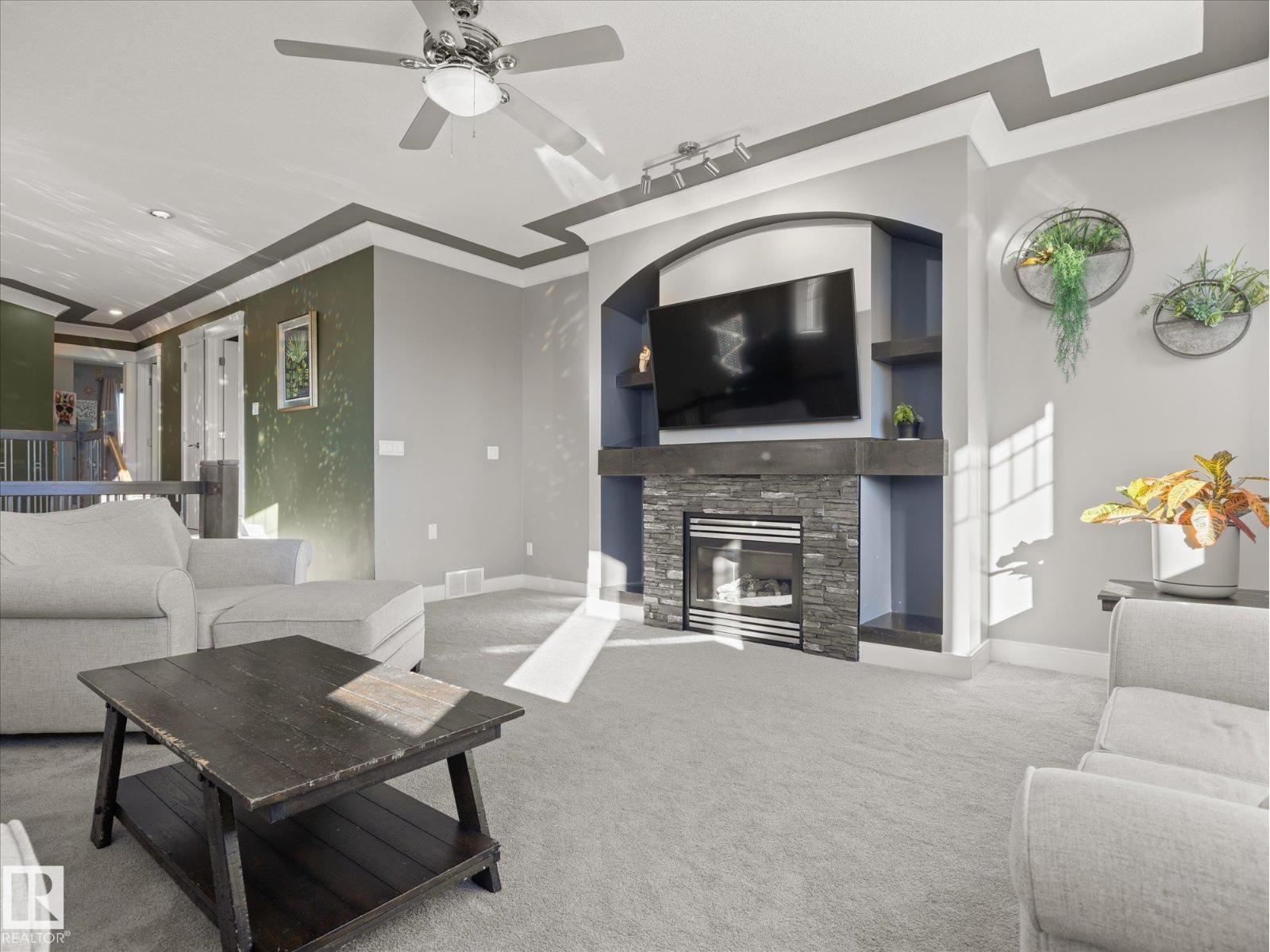 28 DANFIELD PL