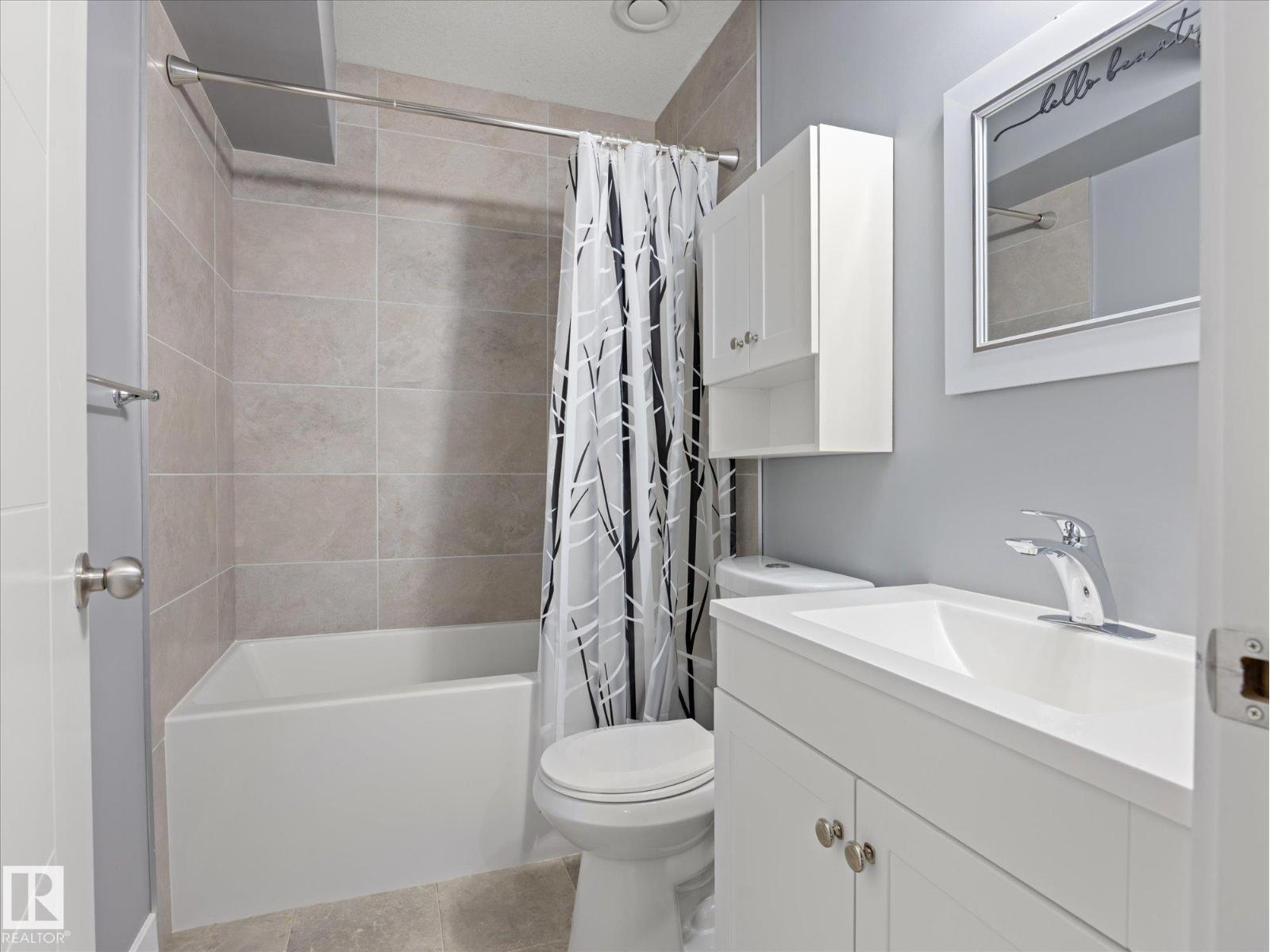 28 DANFIELD PL