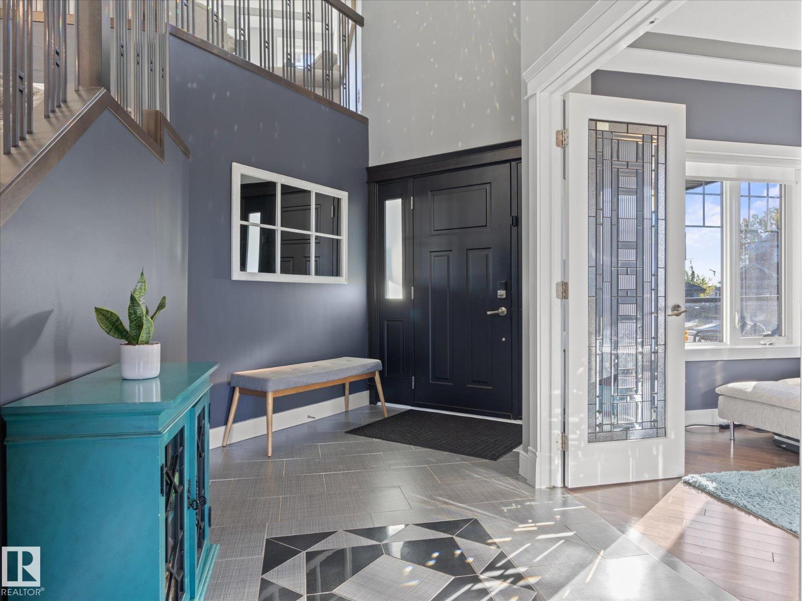 28 DANFIELD PL