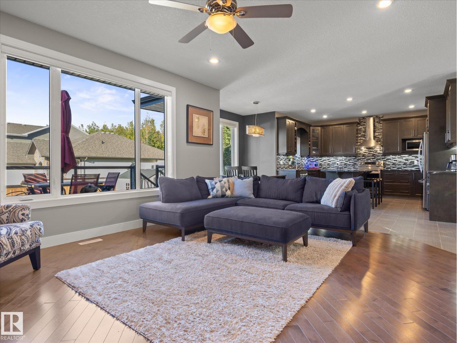 28 DANFIELD PL