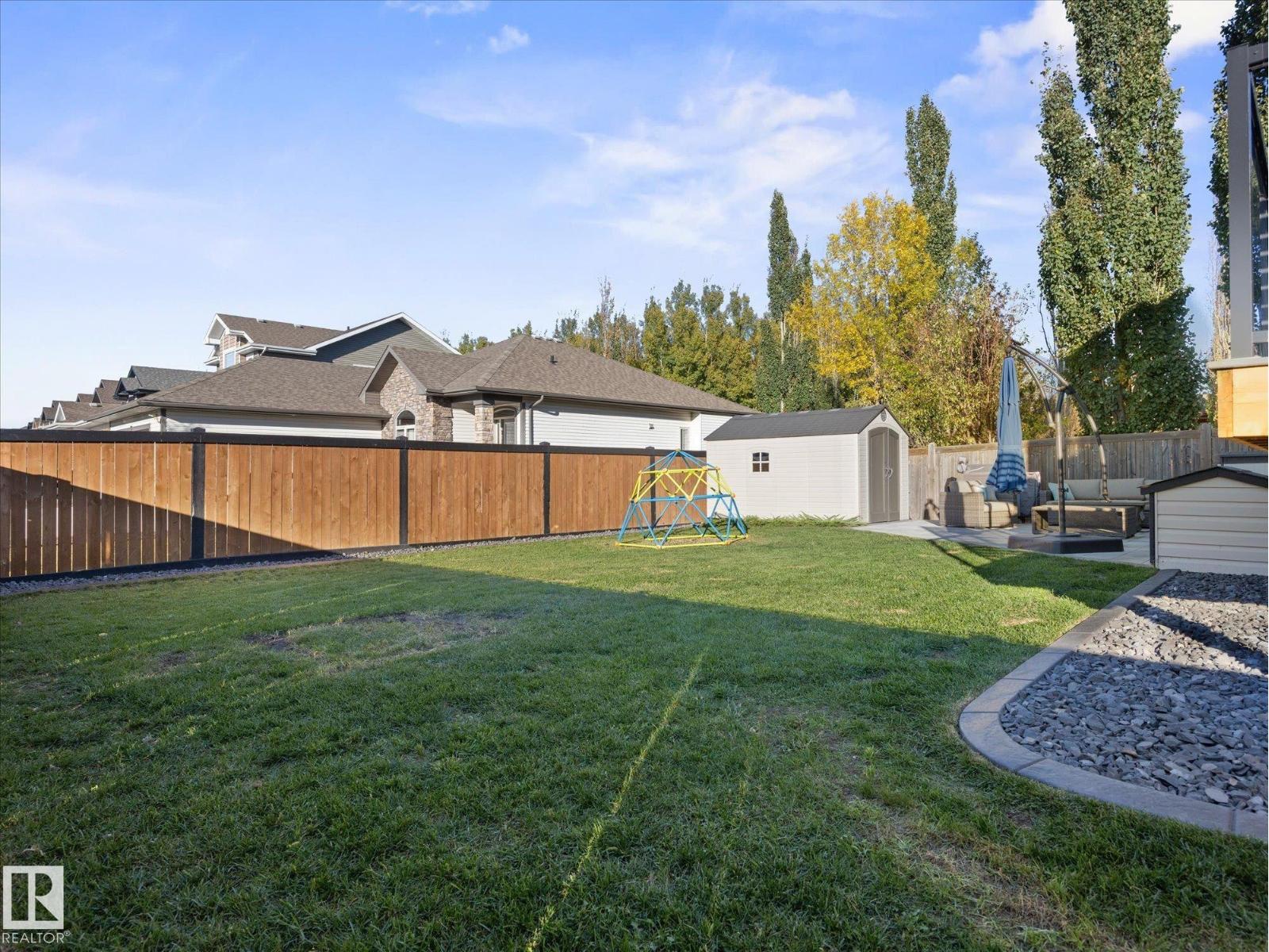 28 DANFIELD PL