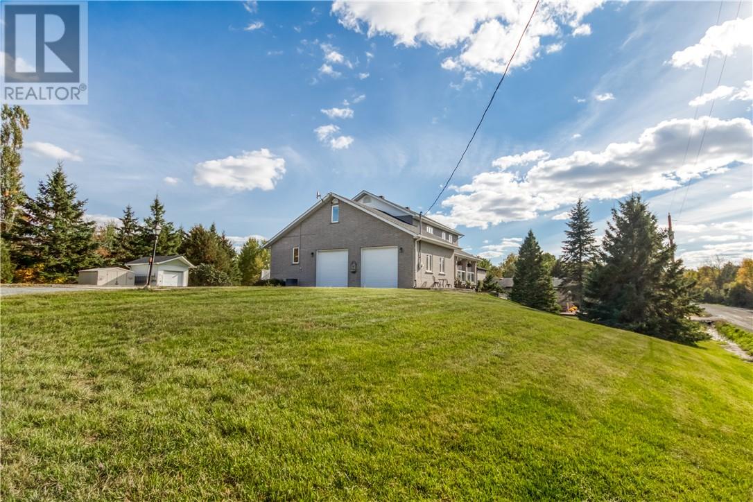 1234 Perreault Drive, Chelmsford, Ontario  P0M 1L0 - Photo 4 - 2130659