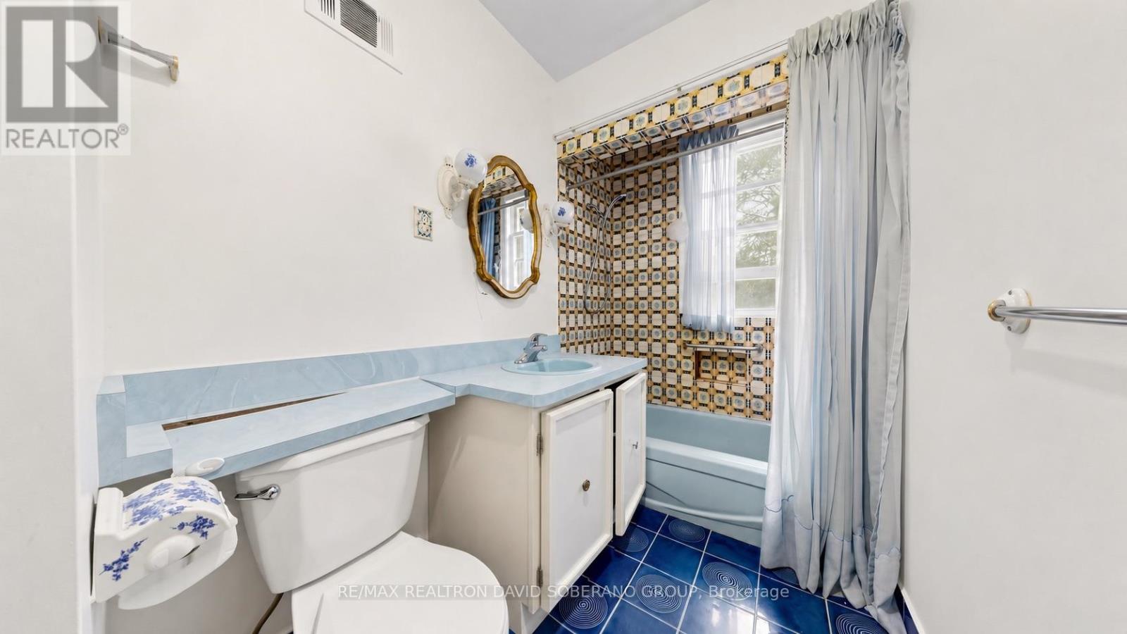 108 York Downs Drive, Toronto, Ontario  M3H 2G7 - Photo 13 - C13838618