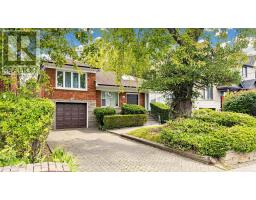 108 YORK DOWNS DRIVE, Toronto, Ontario