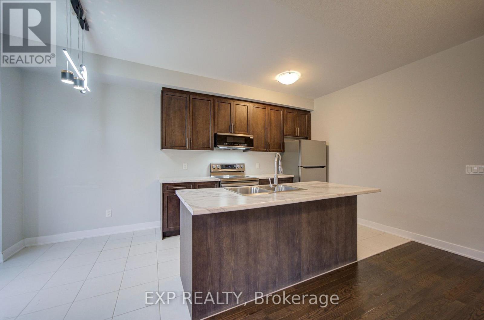 1095 Thompson Drive, Oshawa, Ontario  L1L 0V5 - Photo 13 - E13837296