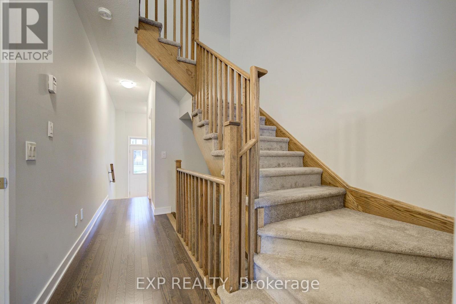 1095 Thompson Drive, Oshawa, Ontario  L1L 0V5 - Photo 8 - E13837296