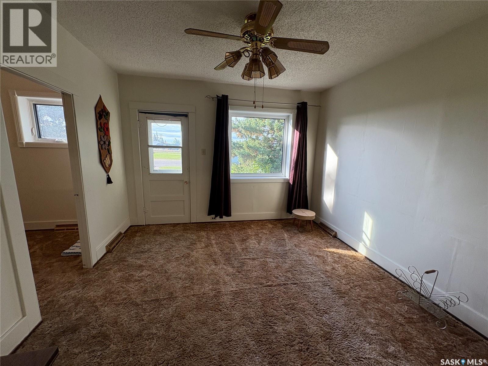 114 Road Avenue, Langenburg, Saskatchewan  S0A 2A0 - Photo 10 - SK046685