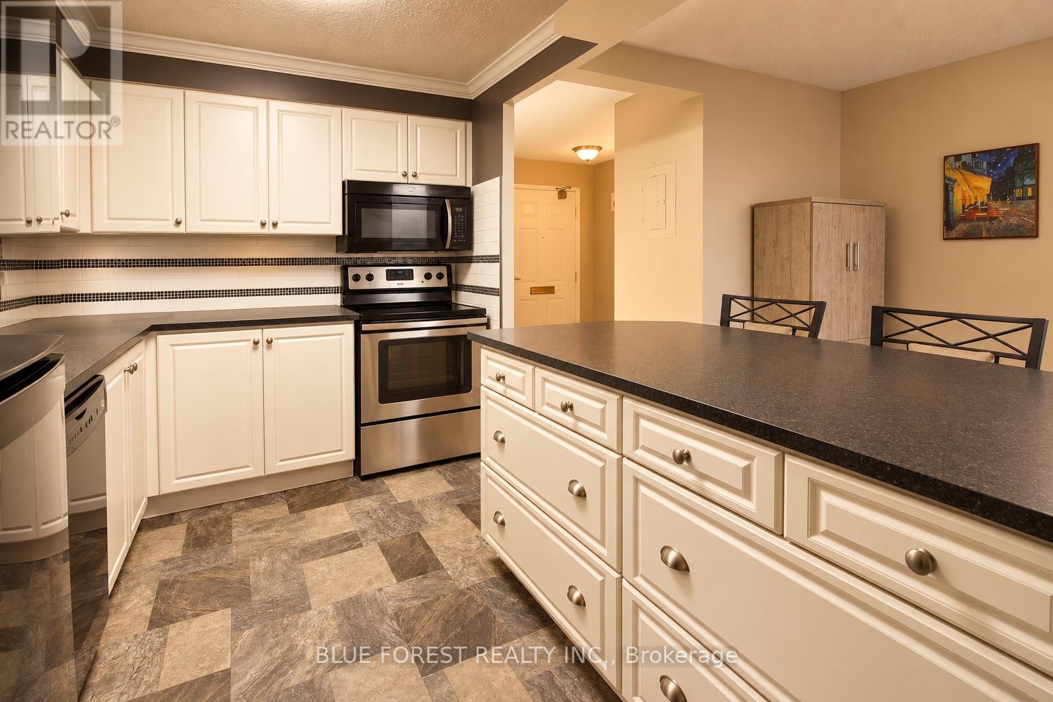 303 - 323 Colborne Street, London East, Ontario  N6B 3N8 - Photo 7 - X13843210