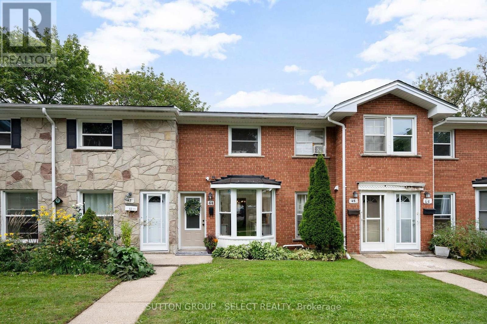 30 - 44 ARBOUR GLEN CRESCENT, London East, Ontario