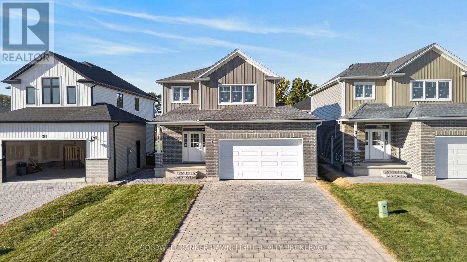 215 GREENE STREET, South Huron, Ontario