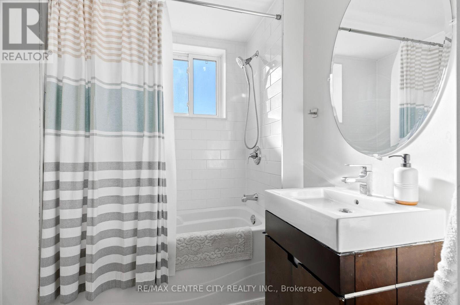 60 Westbury Avenue, London South (South O), Ontario  N6J 3G1 - Photo 25 - X13843514