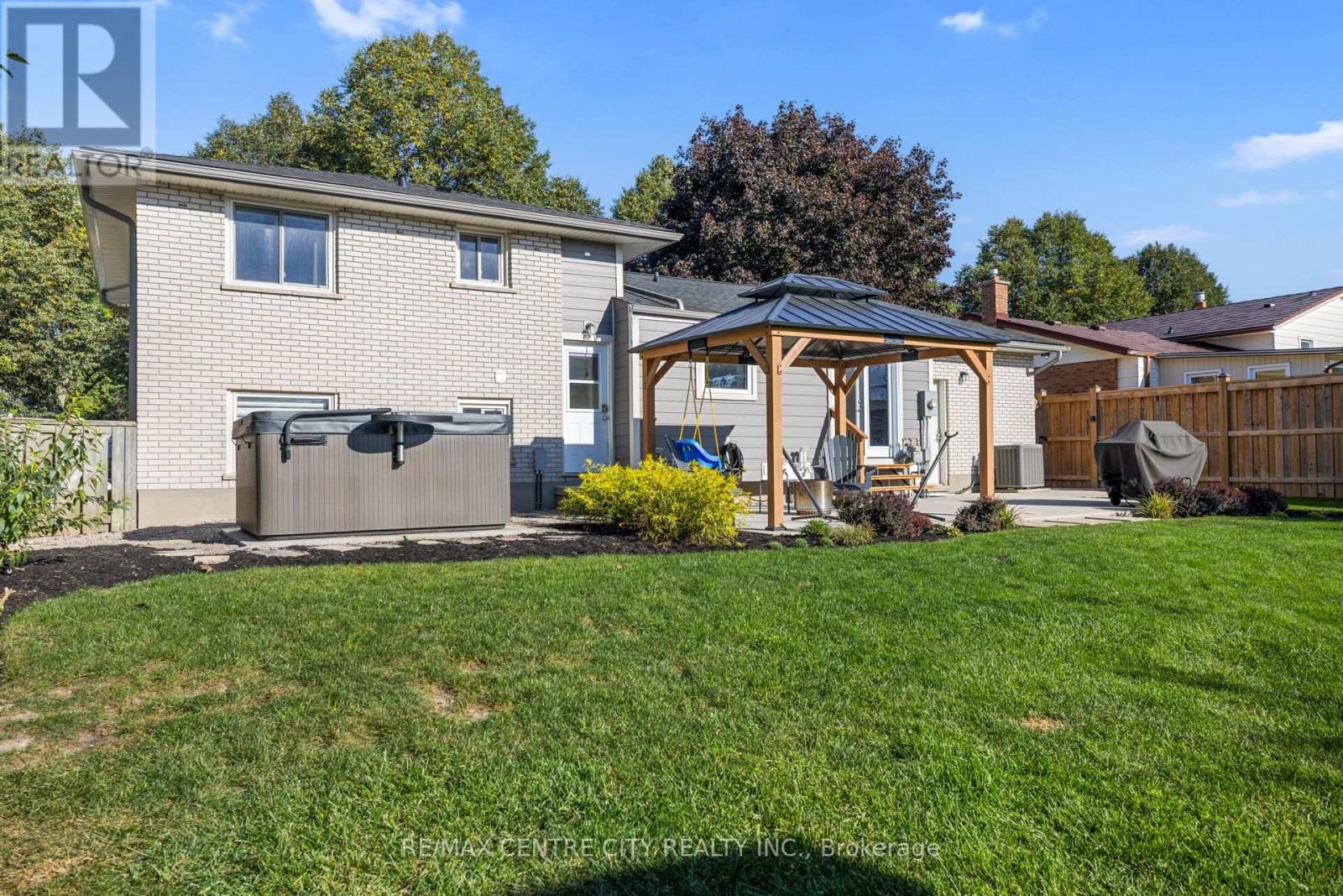 60 Westbury Avenue, London South (South O), Ontario  N6J 3G1 - Photo 28 - X13843514