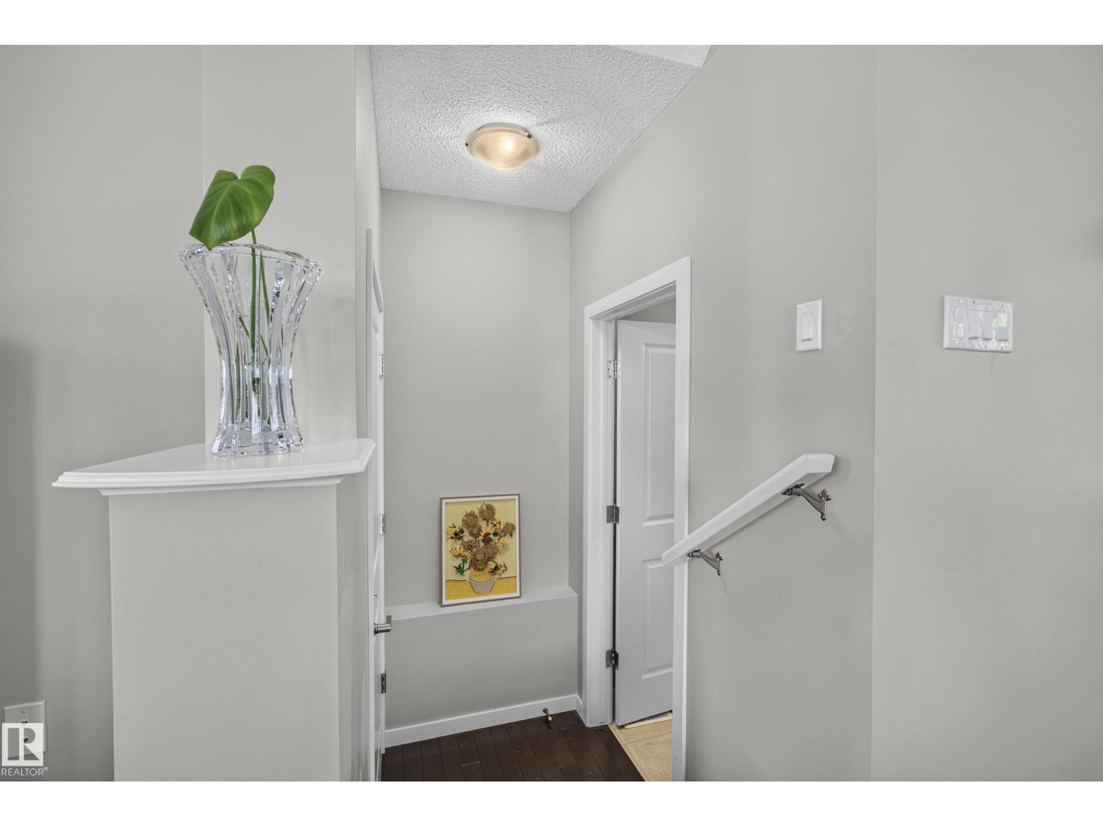 1104 74 ST SW SW
