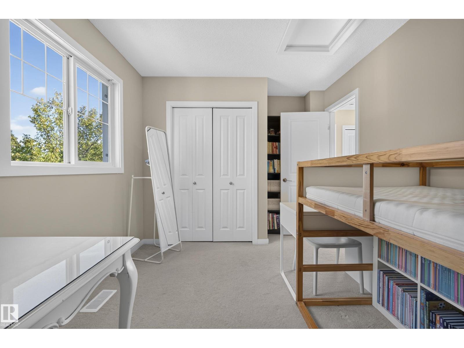 1104 74 ST SW SW