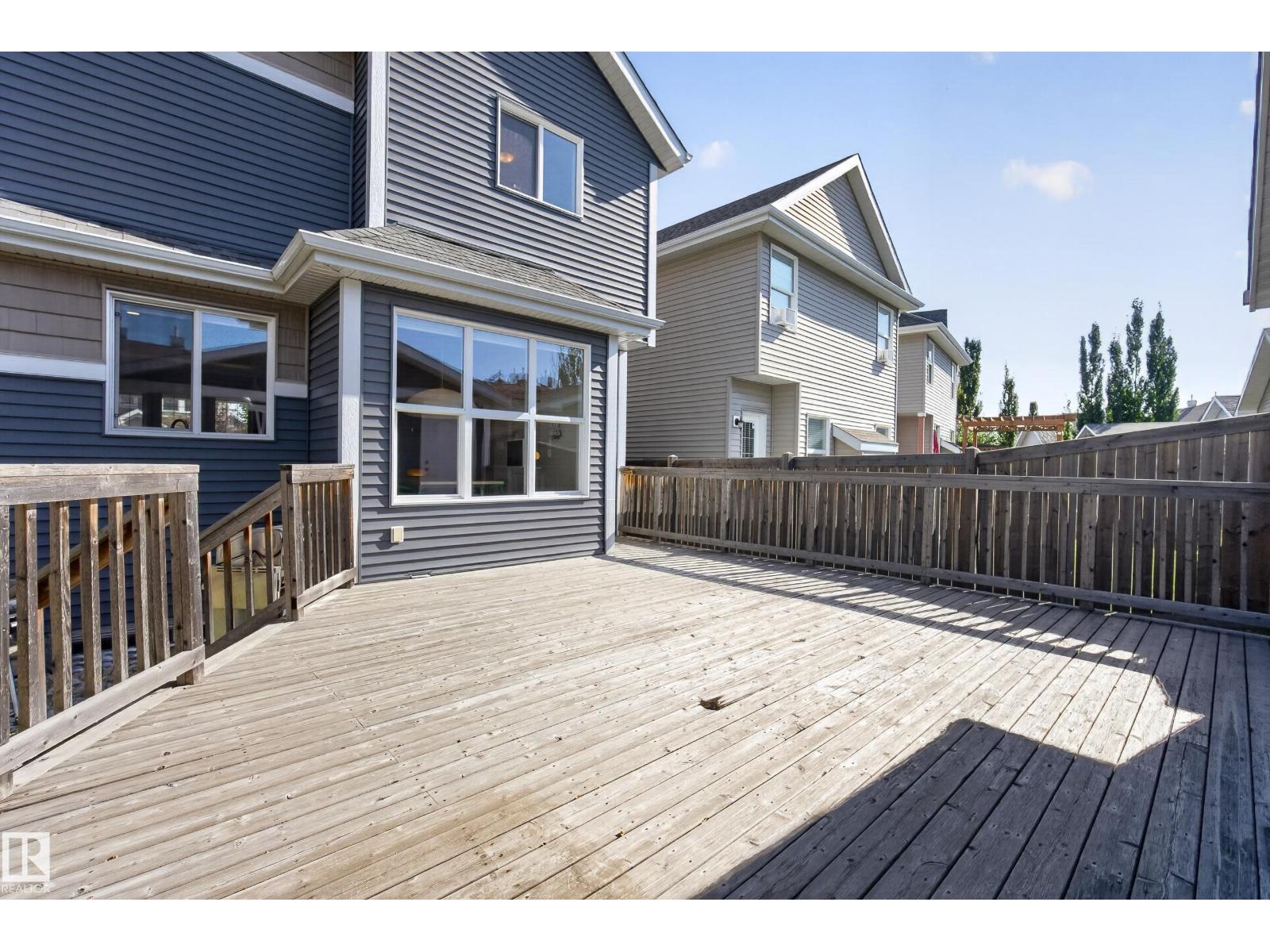 1104 74 ST SW SW