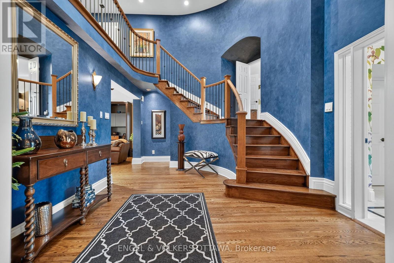 13 Lynhurst Avenue, Ottawa, Ontario  K1V 9W8 - Photo 3 - X13843292